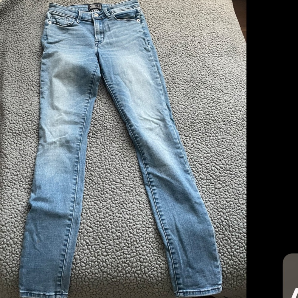 Abercrombie And Fitch Harper Low Rise Super skinny jeans size 2
